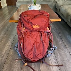 REI Traverse 60L Backpack Size M